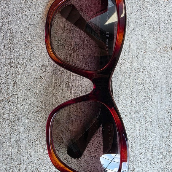 Salvatore Ferragamo SF957S Sunglasses – Made in Italy – Burgundy Gradient Frame